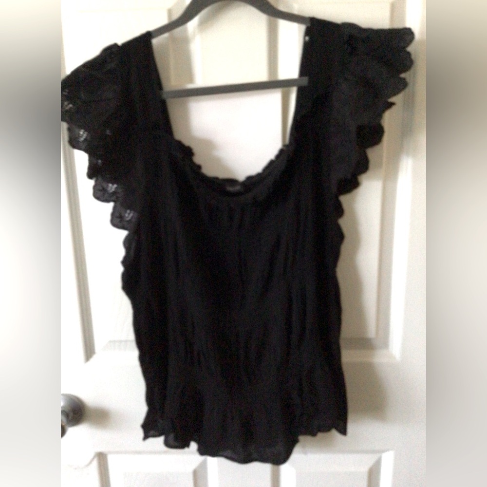 Black Ruffled Sleeveless Top